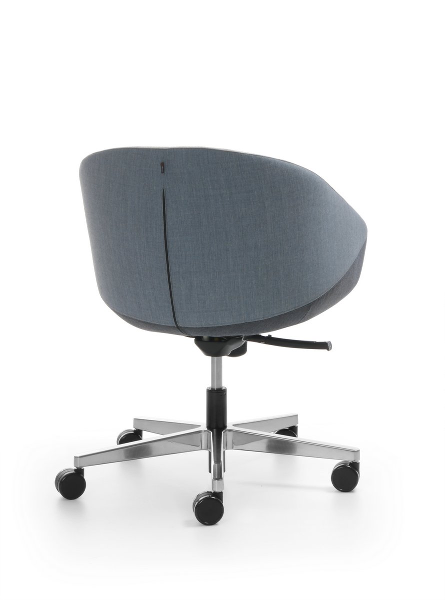 Fotel biurowy OCCO - podstawa krzyżak aluminium polerowane siedzisko tapicerowane